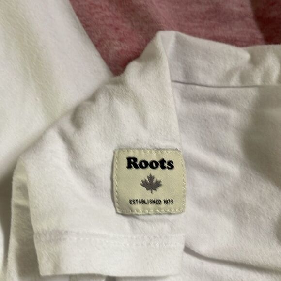 Roots White Long Sleeve Shirt with Heart Graphic, Women’s Size Small - Picture 4 of 6